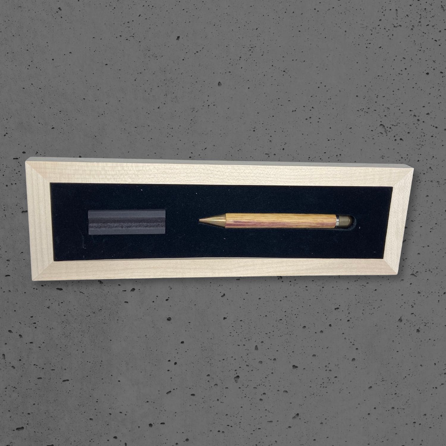 BARRIQUE Sommelier-Edition Rotwein Eichenholz Drehkugelschreiber | e+m Holzprodukte