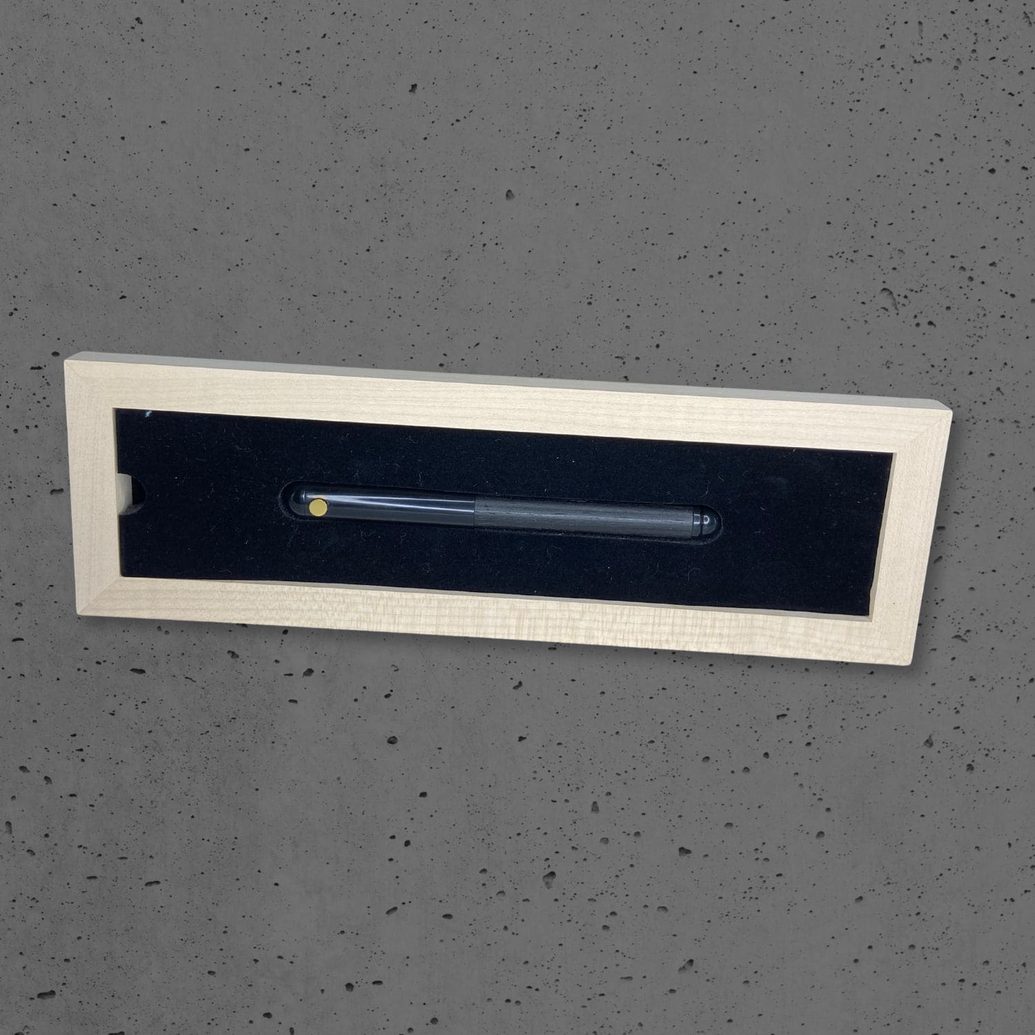 CONTRACT Black Füllfederhalter | e+m Holzprodukte