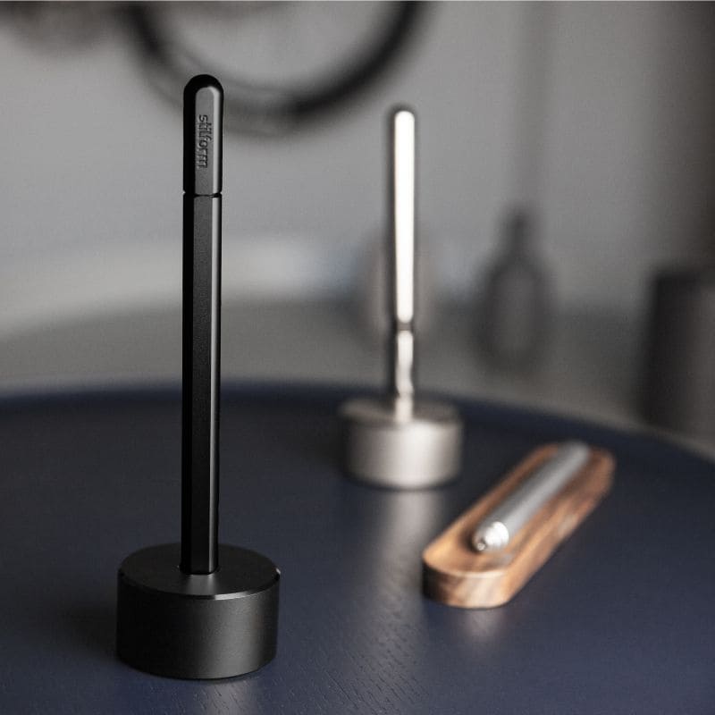 Base stilform Stifthalter Aluminium schwarz