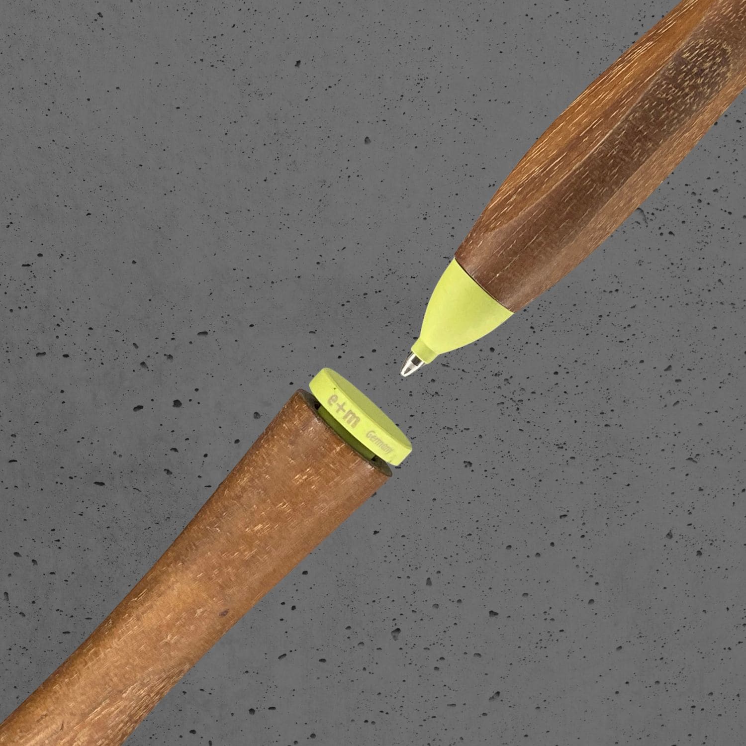 Swing Kugelschreiber Walnuss Oregano  | e+m Holzprodukte